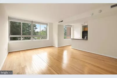 350 G Street SW #N323, Washington, DC 20024 - Photo 9