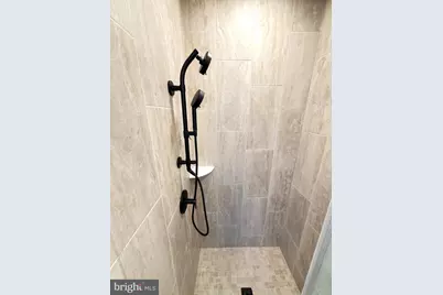 33 Lower Service Court NW, Washington, DC 20001 - Photo 45