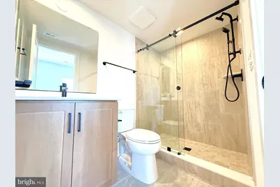 33 Lower Service Court NW, Washington, DC 20001 - Photo 13