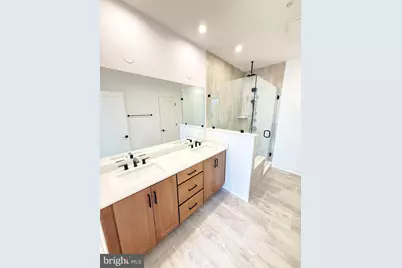 33 Lower Service Court NW, Washington, DC 20001 - Photo 33