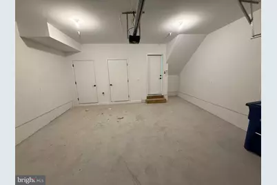 33 Lower Service Court NW, Washington, DC 20001 - Photo 15
