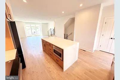 33 Lower Service Court NW, Washington, DC 20001 - Photo 21