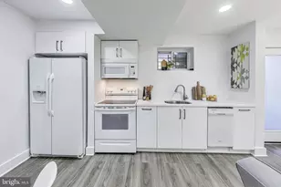 1406 Meridian Pl NW, Washington, DC 20010 - Photo 11