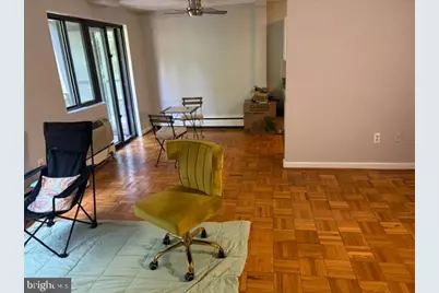 2325 42nd Street NW #201, Washington, DC 20007 - Photo 3