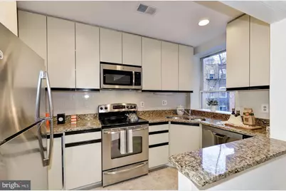 1112 25th Street NW #7, Washington, DC 20037 - Photo 7