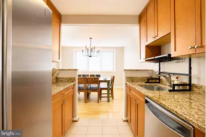 2725 39th Street NW #509, Washington, DC 20007 - Photo 5