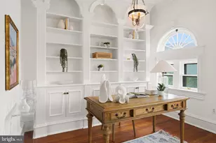 2110 O St NW, Washington, DC 20037 - Photo 9