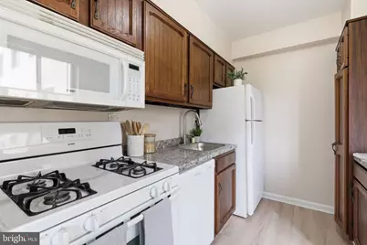 3701 Connecticut Avenue NW #505, Washington, DC 20008 - Photo 11