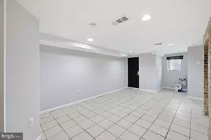 914 N St NW, Washington, DC 20001 - Photo 47
