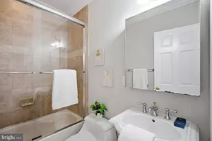 1502 17th St NW, Washington, DC 20036 - Photo 17