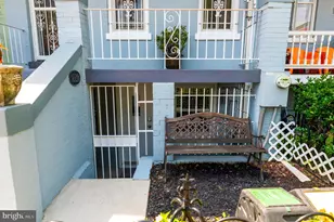 1221 E St SE, Washington, DC 20003 - Photo 3