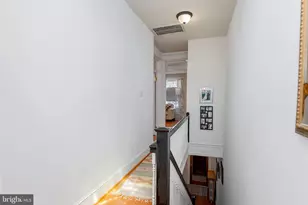1221 E St SE, Washington, DC 20003 - Photo 21