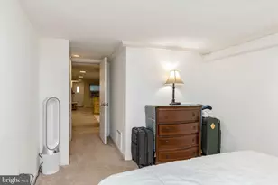 1221 E St SE, Washington, DC 20003 - Photo 37