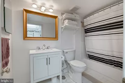 1221 E Street SE, Washington, DC 20003 - Photo 35