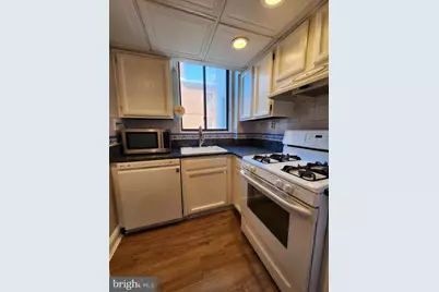 2610 Tunlaw Road NW #103, Washington, DC 20007 - Photo 9
