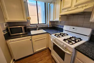 2610 Tunlaw Rd NW, Washington, DC 20007 - Photo 11