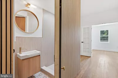2212 North Capitol Street NW, Washington, DC 20002 - Photo 17