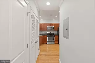 430 Irving St NW, Washington, DC 20010 - Photo 9