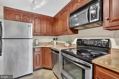 3101 New Mexico Avenue NW #201, Washington, DC 20016 - Photo 9