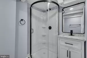 4621 Hillside Rd SE, Washington, DC 20019 - Photo 21
