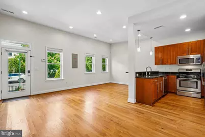 1339 C Street NE, Washington, DC 20002 - Photo 5