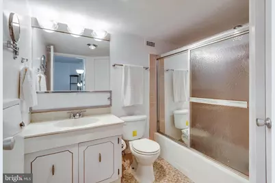 2201 L Street NW #412, Washington, DC 20037 - Photo 9