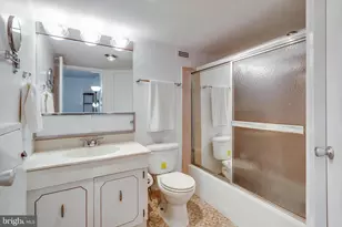 2201 L St NW, Washington, DC 20037 - Photo 9