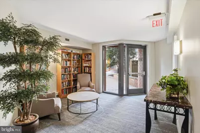 631 D Street NW #827, Washington, DC 20004 - Photo 41