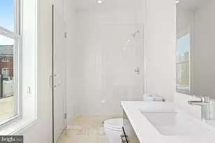 610 Newton Pl NW, Washington, DC 20010 - Photo 29