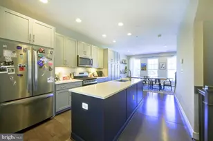 719 Parkside Pl NE, Washington, DC 20019 - Photo 11