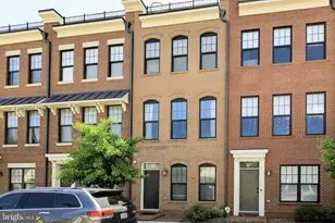 719 Parkside Pl NE, Washington, DC 20019 - Photo 1