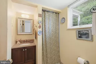 6411 33rd St NW, Washington, DC 20015 - Photo 25