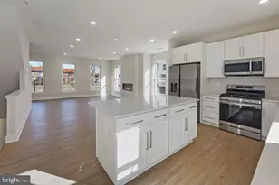 945 Sycamore Dr SE, Washington, DC 20032 - Photo 9