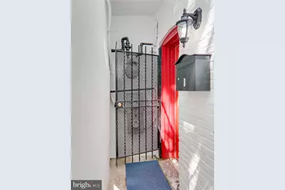 202 F Street NE #B, Washington, DC 20002 - Photo 5