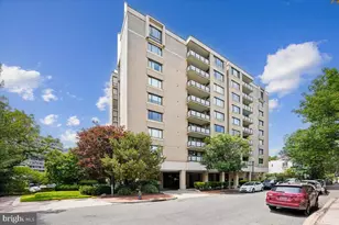 800 25th St NW, Washington, DC 20037 - Photo 1