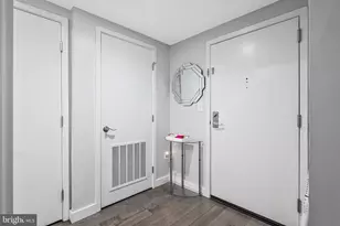 912 F St NW, Washington, DC 20004 - Photo 3