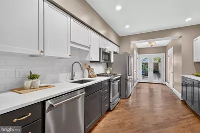 641 11th Street NE, Washington, DC 20002 - Photo 9
