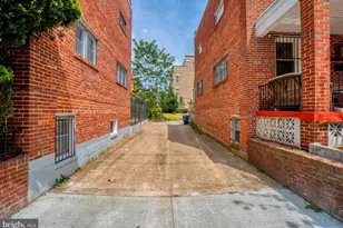 2835 4th St NE, Washington, DC 20002 - Photo 27