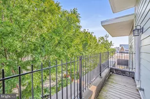 608 Irving St NW, Washington, DC 20010 - Photo 11