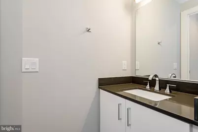 88 V Street SW #804, Washington, DC 20024 - Photo 25