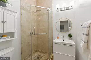 3350 17th St NW, Washington, DC 20010 - Photo 23