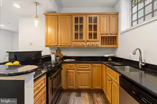 3350 17th St NW, Washington, DC 20010 - Photo 15
