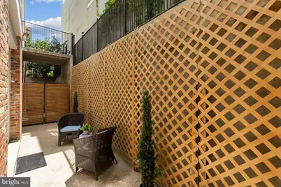 3350 17th Street NW #T2, Washington, DC 20010 - Photo 25