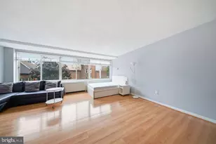 922 24th Street NW, Washington, DC 20037 - Photo 3