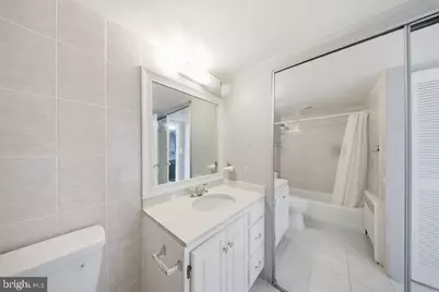 922 24th Street NW #312, Washington, DC 20037 - Photo 9