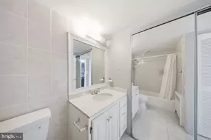 922 24th Street NW, Washington, DC 20037 - Photo 9