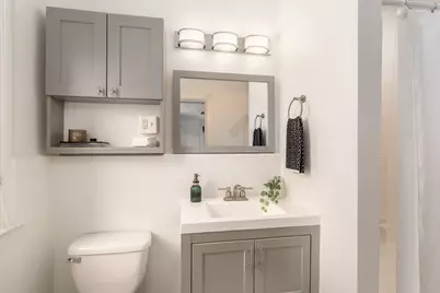 1915 16th Street NW #304, Washington, DC 20009 - Photo 9
