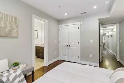 1311 K SE #1, Washington, DC 20003 - Photo 15