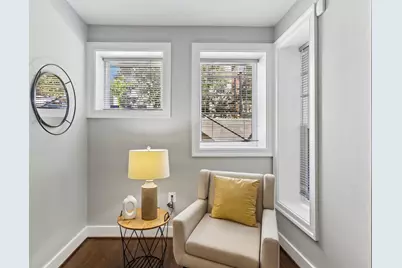 1311 K SE #1, Washington, DC 20003 - Photo 11