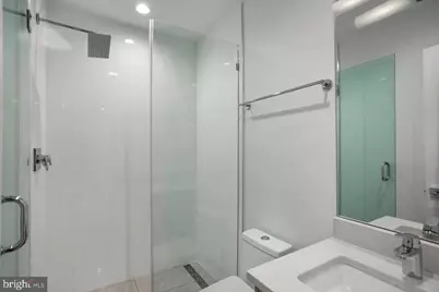 4 R Street NW #4, Washington, DC 20001 - Photo 9